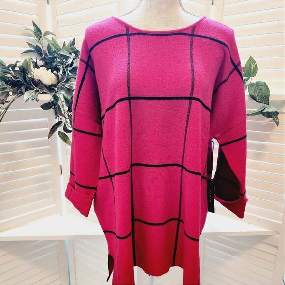 TAHARI PLUS SIZE NEW RED/BLACK PLAID CREW NECK SWEATER SIZE 2X - Picture 1 of 8